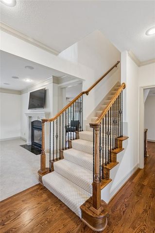 5427 W 164th Place, Overland Park, KS 66085