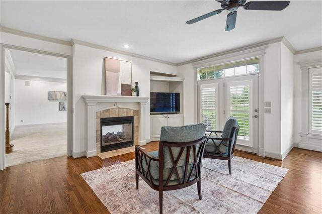5427 W 164th Place, Overland Park, KS 66085