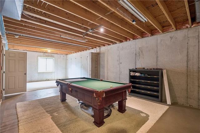 5427 W 164th Place, Overland Park, KS 66085