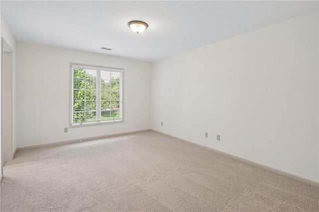 5427 W 164th Place, Overland Park, KS 66085