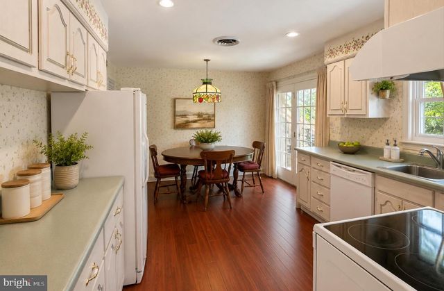 40 LOCKLEVEN DR, Severna Park, MD 21146