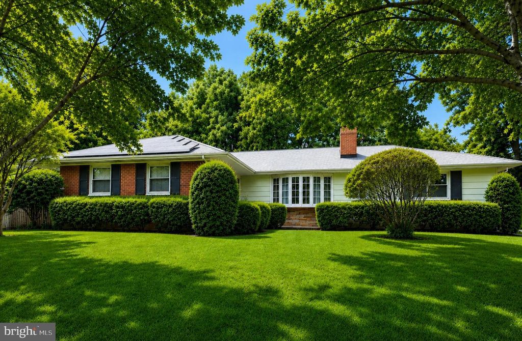 40 LOCKLEVEN DR, Severna Park, MD 21146