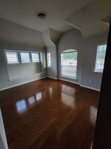 633 Grayson Lane, Lake Dallas, TX 75065