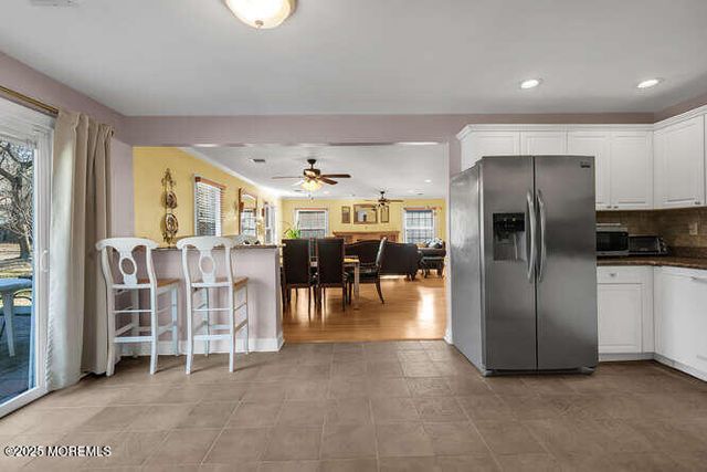 3 Waverly Place, Aberdeen, NJ 07747