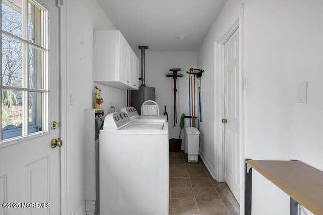 3 Waverly Place, Aberdeen, NJ 07747