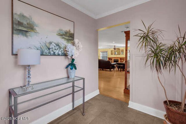 3 Waverly Place, Aberdeen, NJ 07747