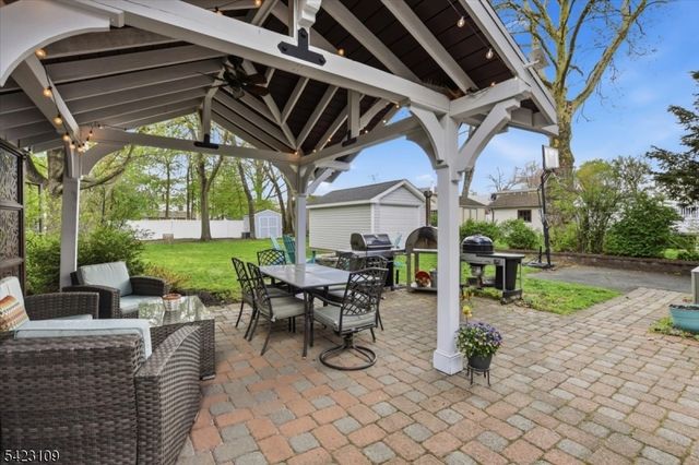 21 Edgewood Rd, Denville Twp., NJ 07834