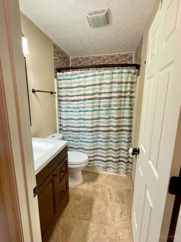 9049 State Route 132, Pleasant Plain, OH 45162