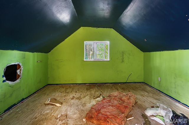 5918 Dressell Avenue, St Louis, MO 63120