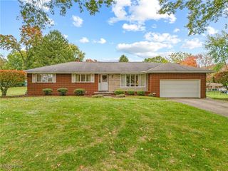 930 Las Olas Street NW, Canton, OH 44720