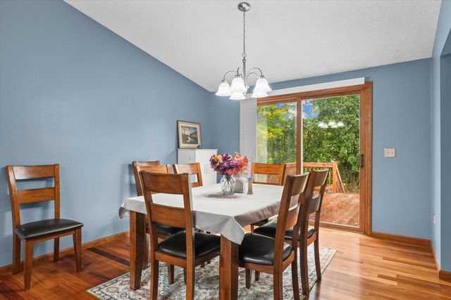 9 Plaza Avenue, Hudson, NH 03051