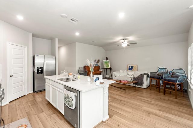 12903 N Winding Pines Drive, Tomball, TX 77375