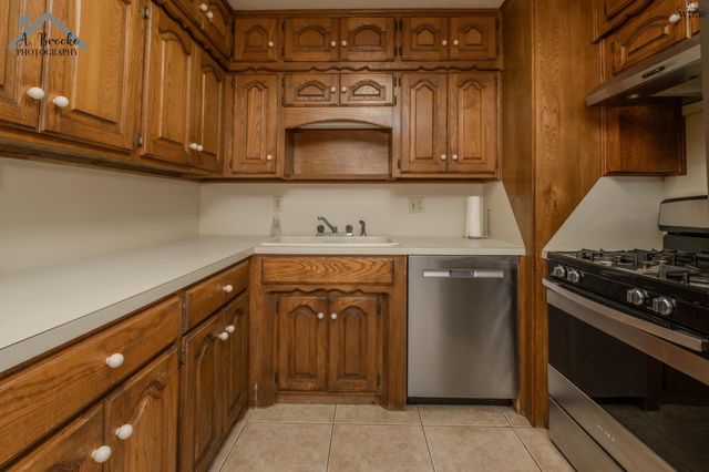 118 S GLENCOE CIRCLE, Wichita Falls, TX 76302