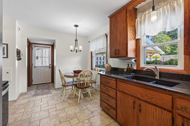 2607 Valley View Place, White Bear Lake, MN 55110