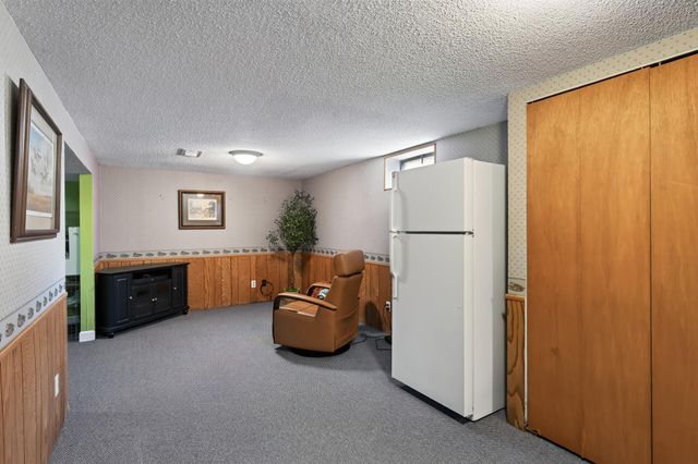 2607 Valley View Place, White Bear Lake, MN 55110