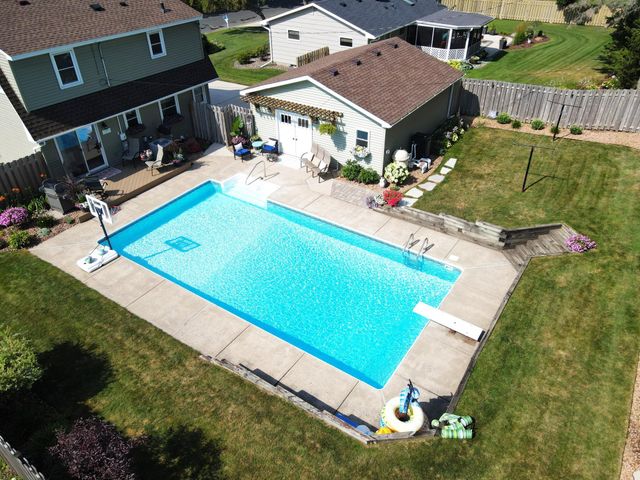2607 Valley View Place, White Bear Lake, MN 55110