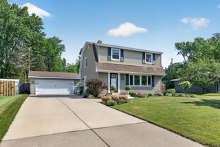 2607 Valley View Place, White Bear Lake, MN 55110
