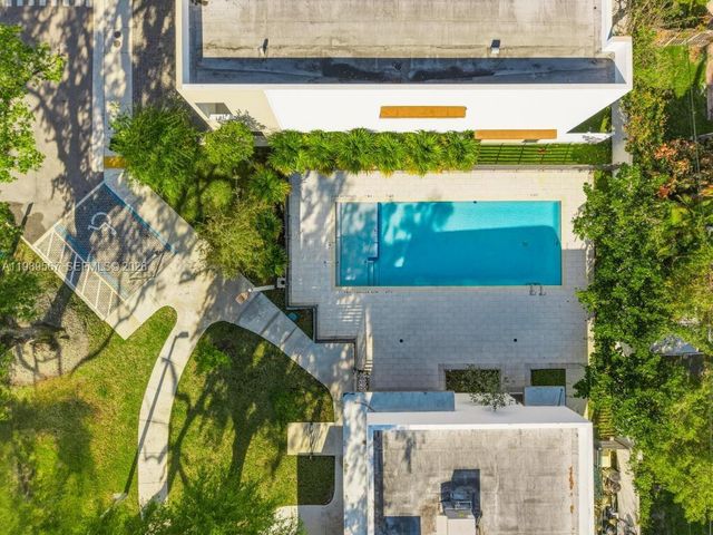 4150 S Oak Pl, Dania Beach, FL 33314