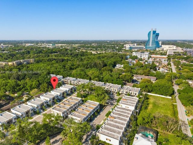 4150 S Oak Pl, Dania Beach, FL 33314