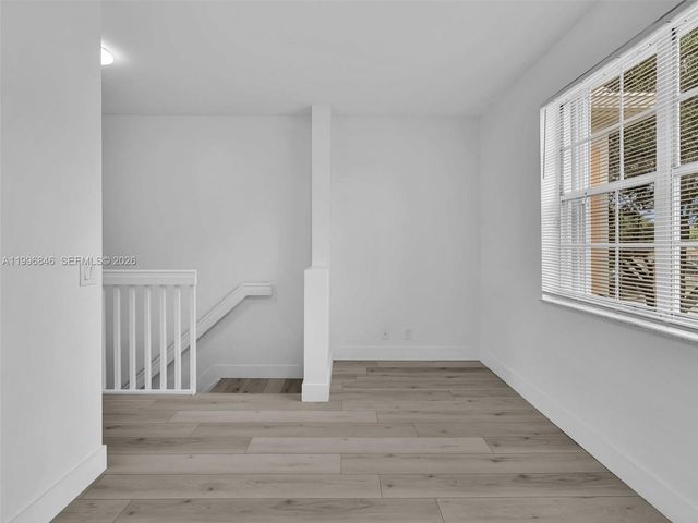 8 Key West Ct 8, Weston, FL 33326