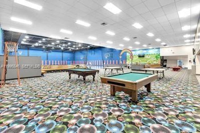 8 Key West Ct 8, Weston, FL 33326