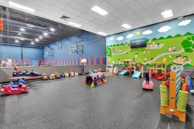 8 Key West Ct 8, Weston, FL 33326