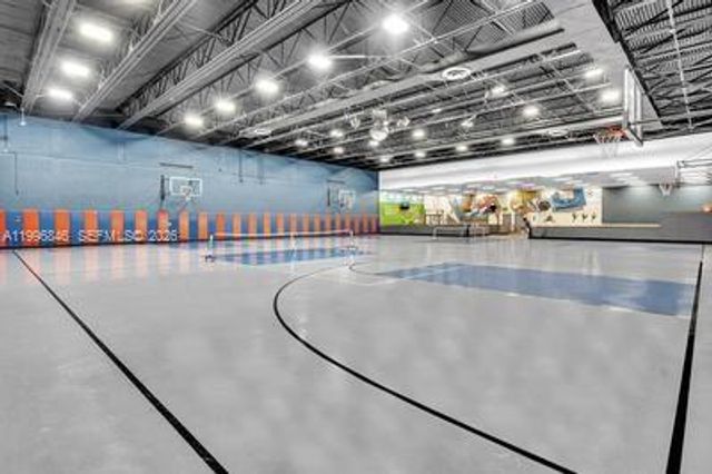 8 Key West Ct 8, Weston, FL 33326