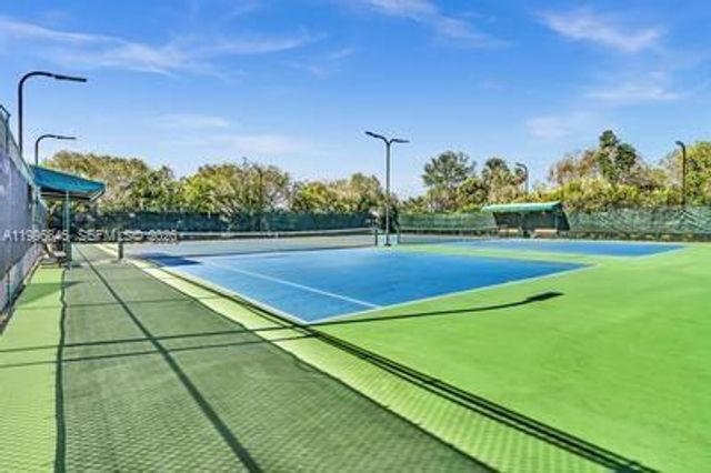 8 Key West Ct 8, Weston, FL 33326