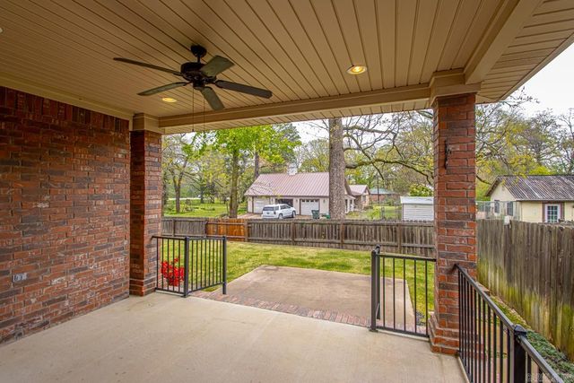 9 Bishop Place, Little Rock, AR 72223