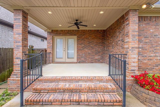 9 Bishop Place, Little Rock, AR 72223