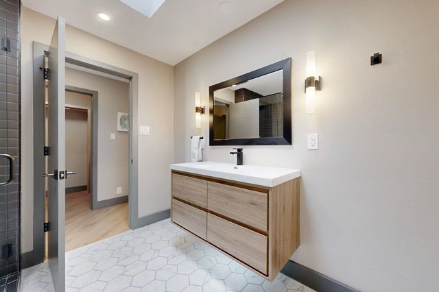 48 Rock Ridge Drive NE, Albuquerque, NM 87122