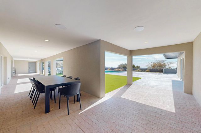 48 Rock Ridge Drive NE, Albuquerque, NM 87122