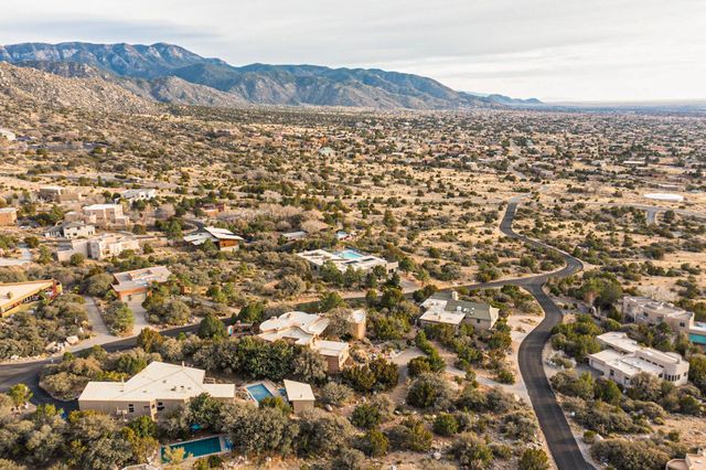 48 Rock Ridge Drive NE, Albuquerque, NM 87122