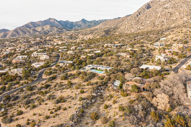 48 Rock Ridge Drive NE, Albuquerque, NM 87122