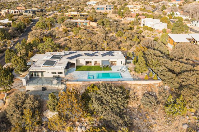 48 Rock Ridge Drive NE, Albuquerque, NM 87122