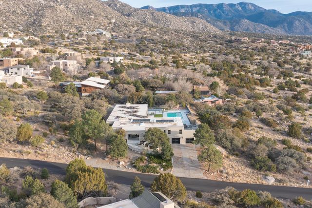 48 Rock Ridge Drive NE, Albuquerque, NM 87122