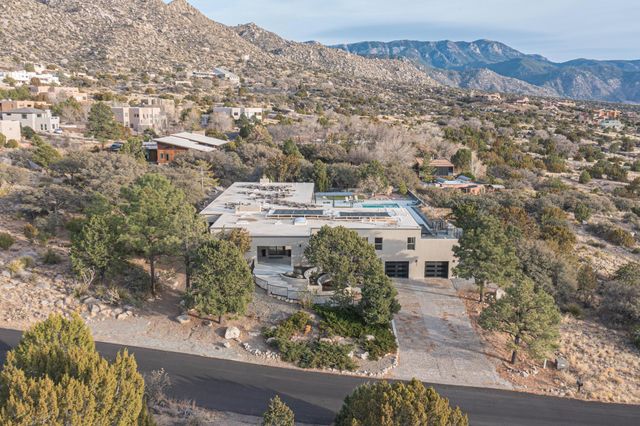 48 Rock Ridge Drive NE, Albuquerque, NM 87122