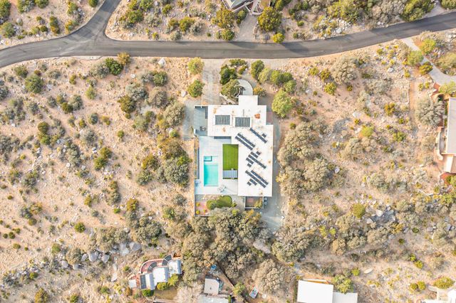 48 Rock Ridge Drive NE, Albuquerque, NM 87122