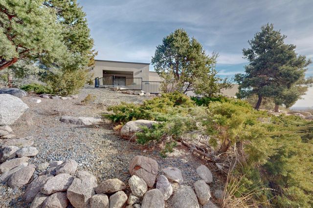 48 Rock Ridge Drive NE, Albuquerque, NM 87122