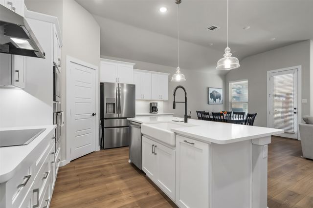 1373 Silverthorn Trail, Justin, TX 76247