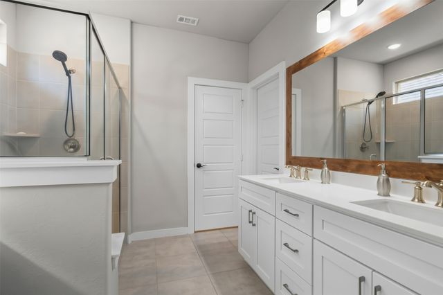 1373 Silverthorn Trail, Justin, TX 76247