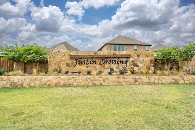 1373 Silverthorn Trail, Justin, TX 76247