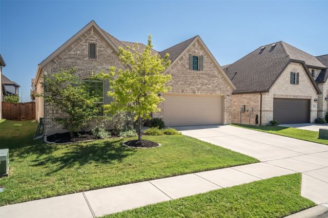 1373 Silverthorn Trail, Justin, TX 76247