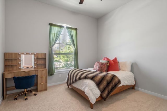1373 Silverthorn Trail, Justin, TX 76247