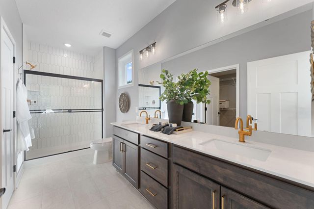 540 Tulare Terrace, Newport, MN 55055