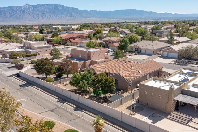 3940 BAY HILL Loop SE, Rio Rancho, NM 87124