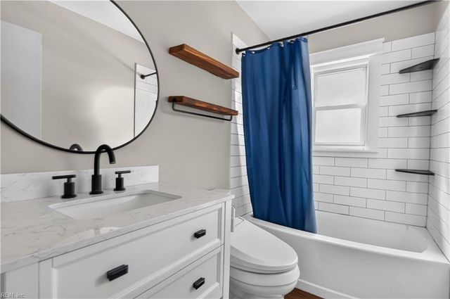 34 Roberta DR, Hampton, VA 23666