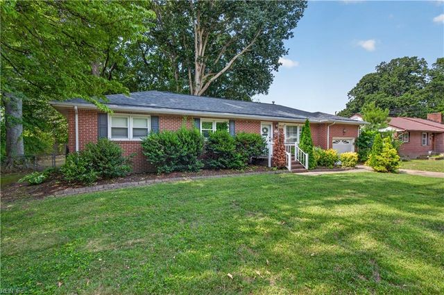 34 Roberta DR, Hampton, VA 23666