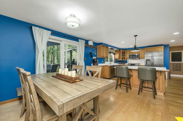 13 Durell Drive, Newmarket, NH 03857