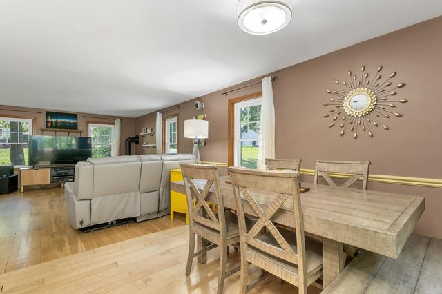 13 Durell Drive, Newmarket, NH 03857